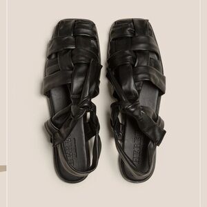 Hereu BENA
Interwoven Knotted T-bar Sandal